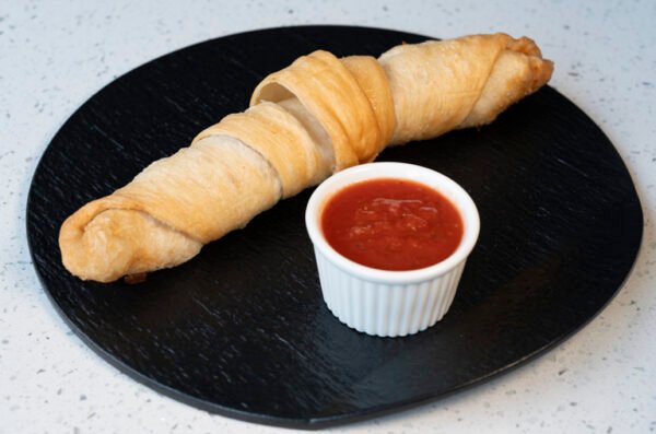 CHEESY PIZZA ROLL